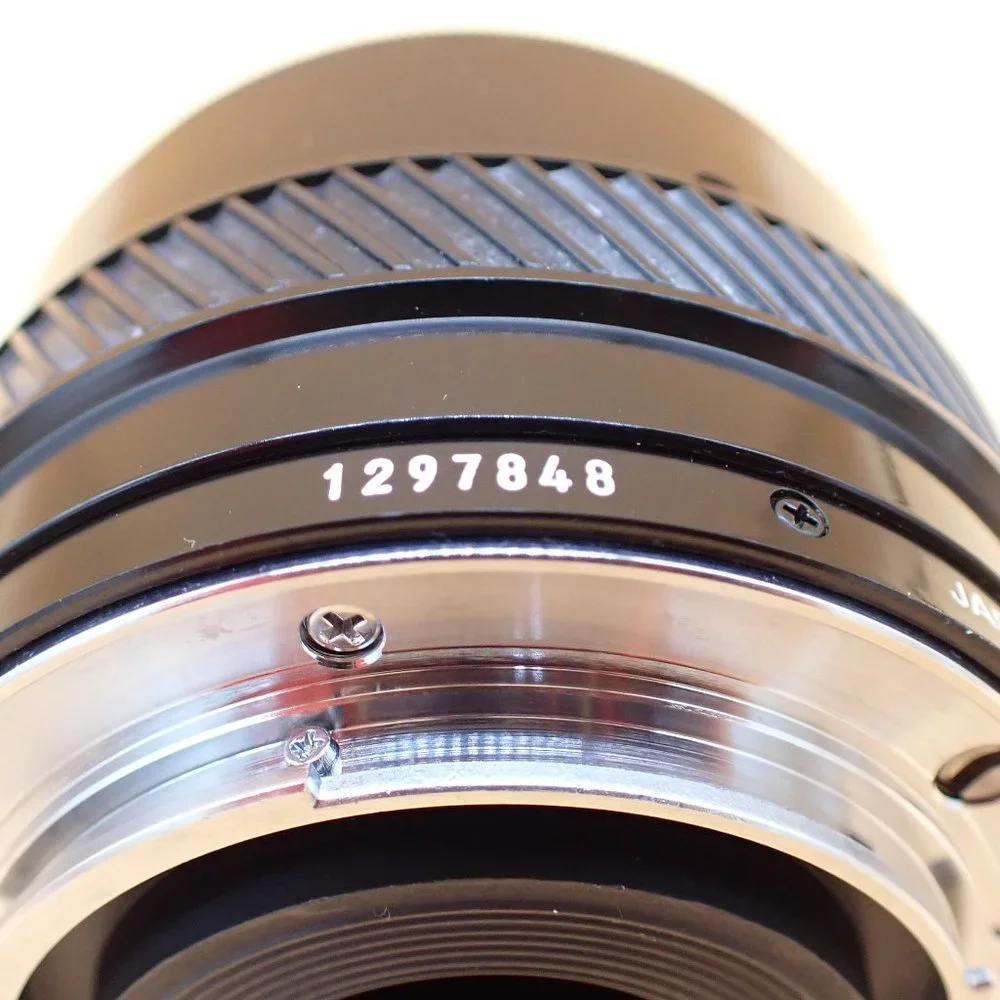 MINOLTA Maxxum Zoom 35 / 70mm 1: 4(22) Camera Lens.